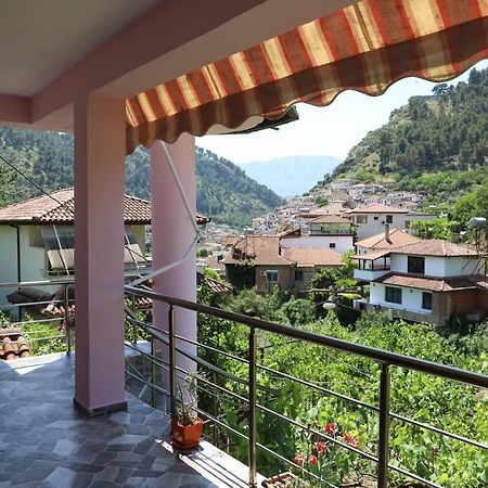 Guest House Bumbli Berat Buitenkant foto