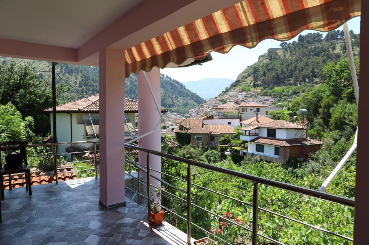 Guest House Bumbli Berat Buitenkant foto