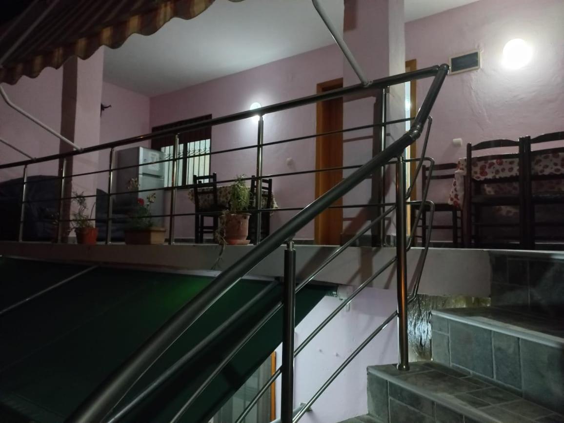 Guest House Bumbli Berat Kamer foto