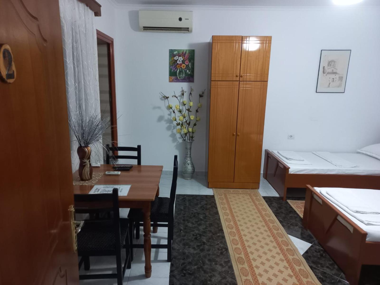 Guest House Bumbli Berat Kamer foto
