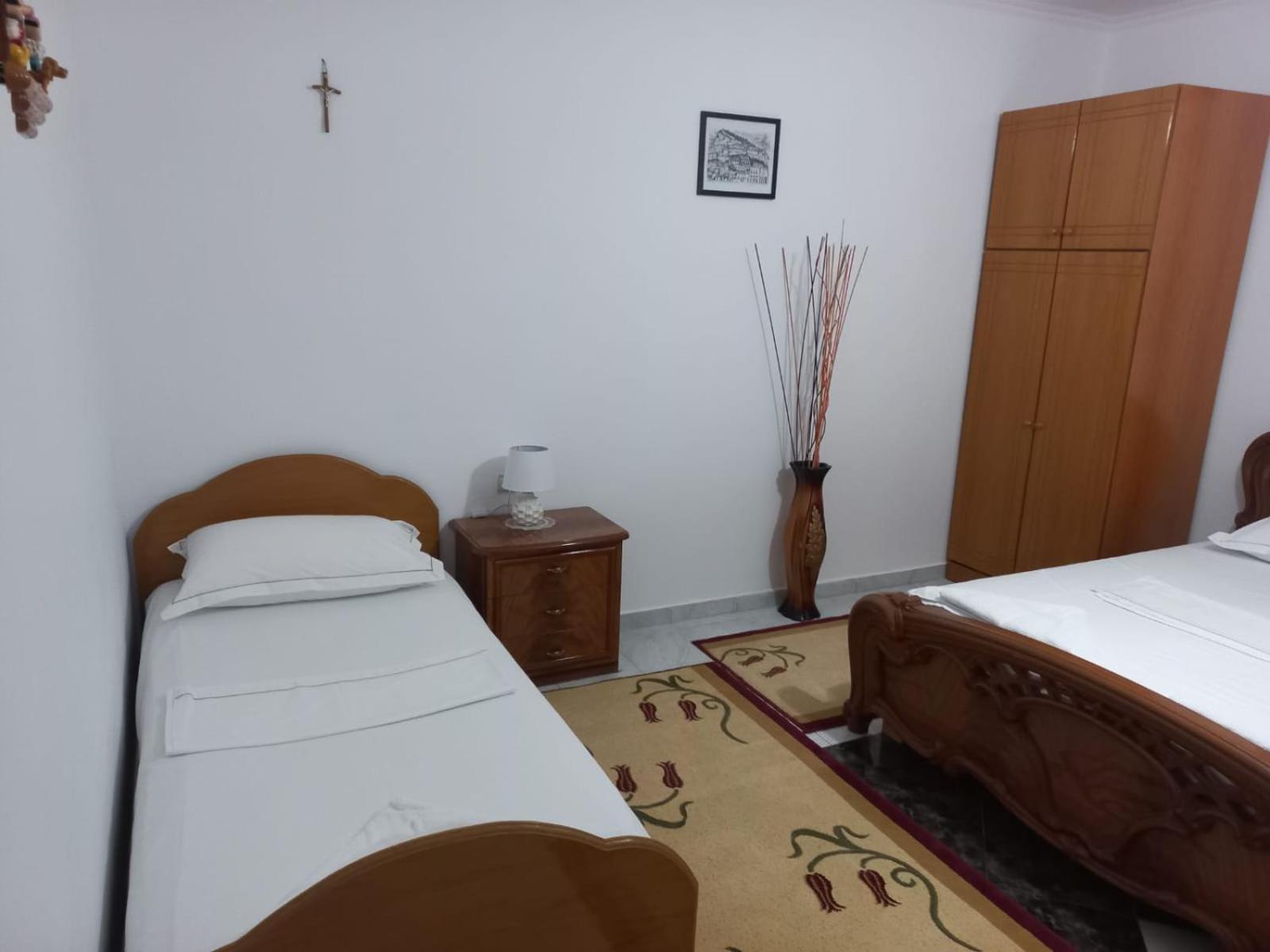 Guest House Bumbli Berat Kamer foto