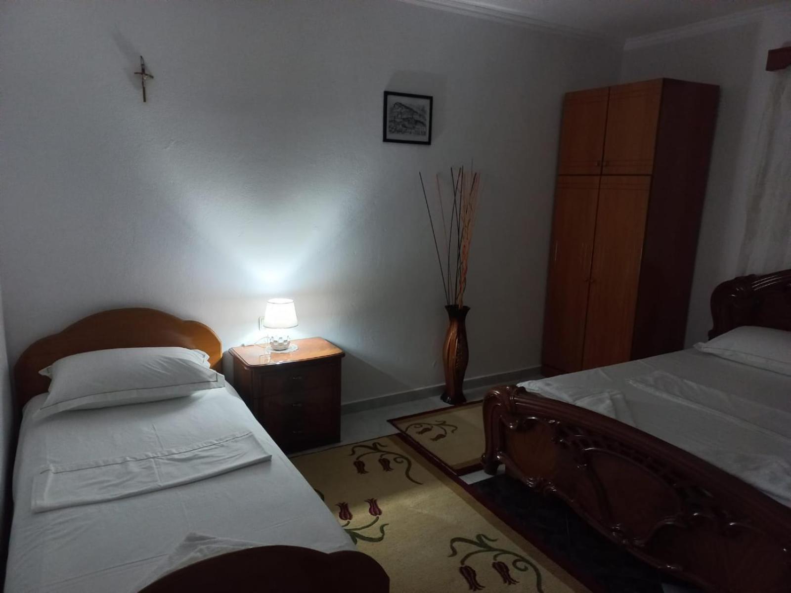 Guest House Bumbli Berat Kamer foto
