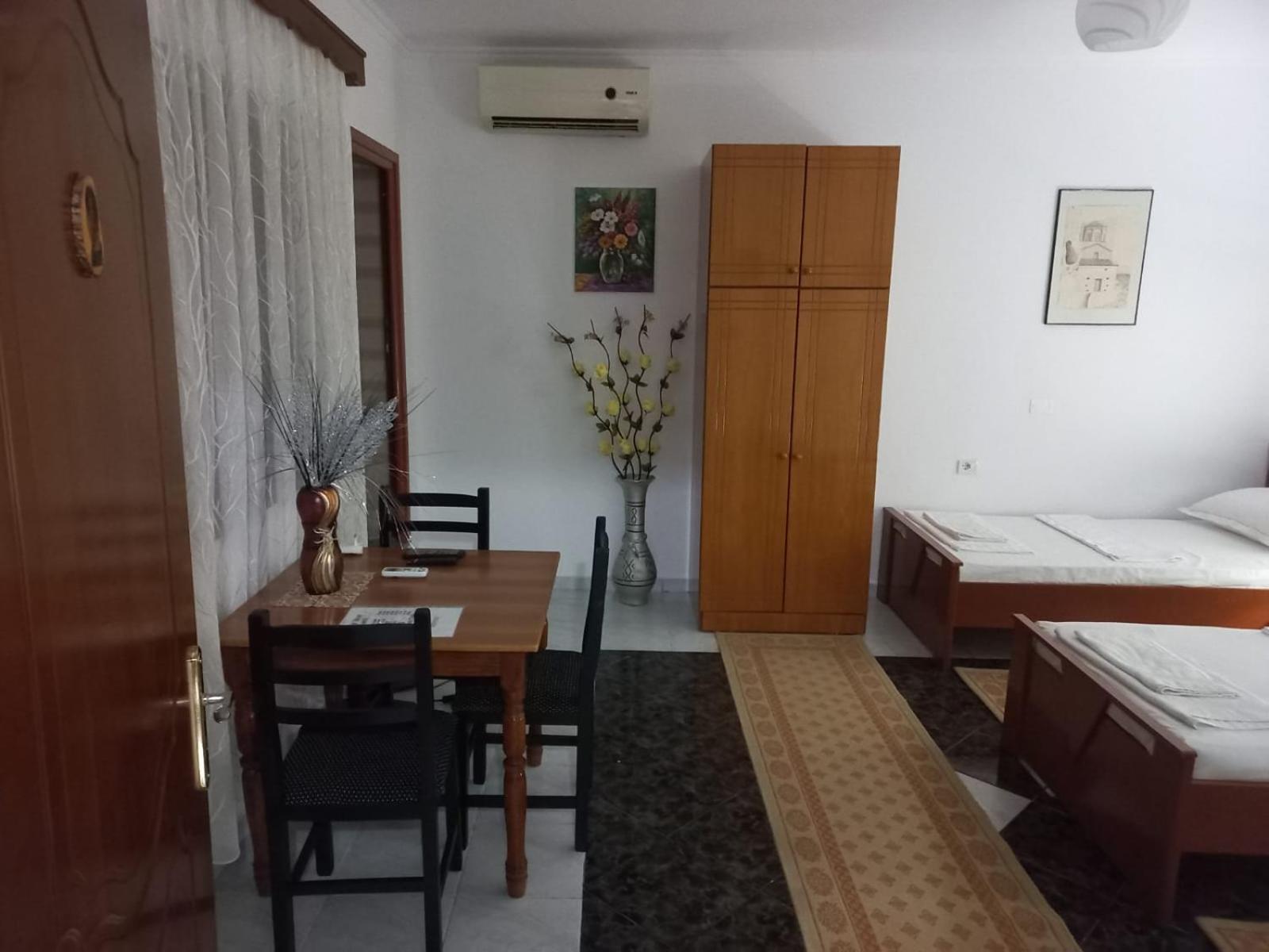 Guest House Bumbli Berat Kamer foto