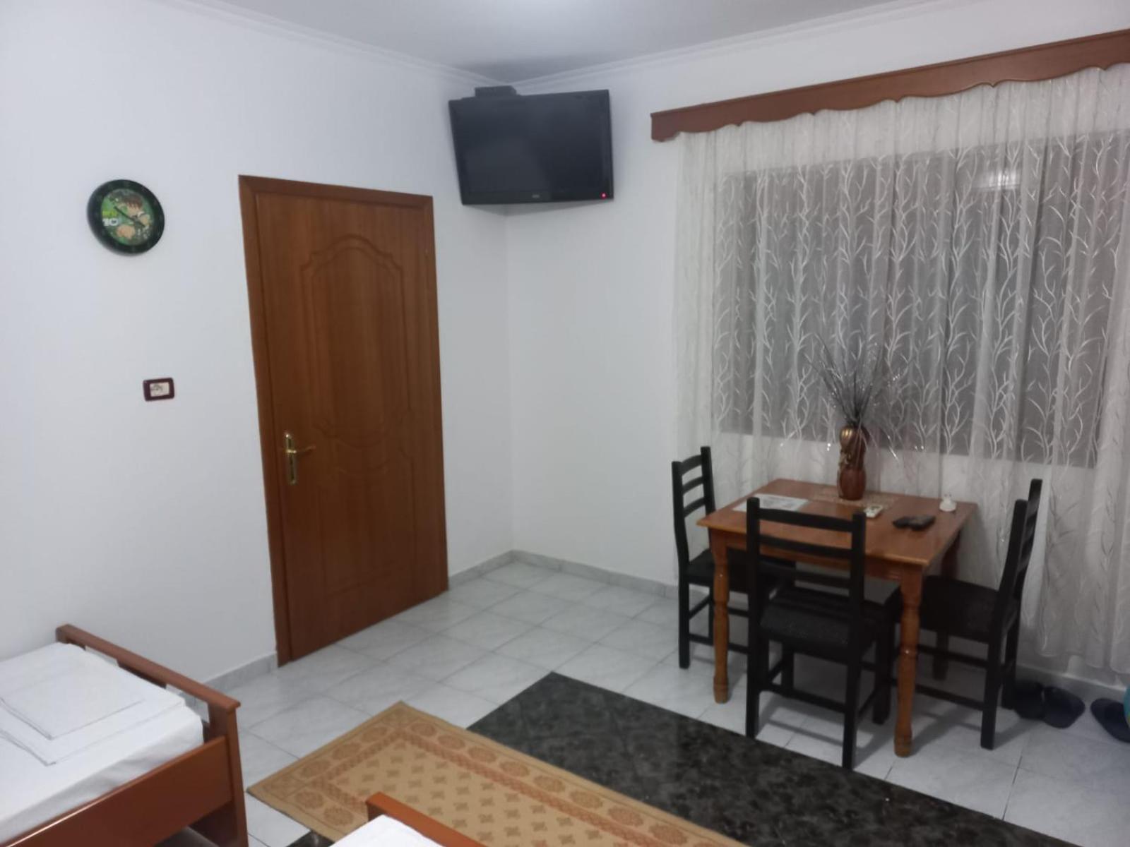 Guest House Bumbli Berat Kamer foto