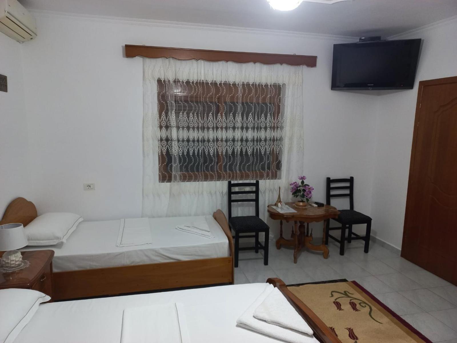 Guest House Bumbli Berat Kamer foto